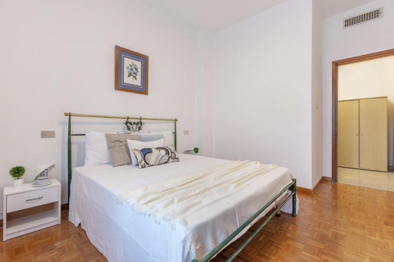 Ferrara A 5 Min Dalla Stazione Apartment X5 ภายนอก รูปภาพ